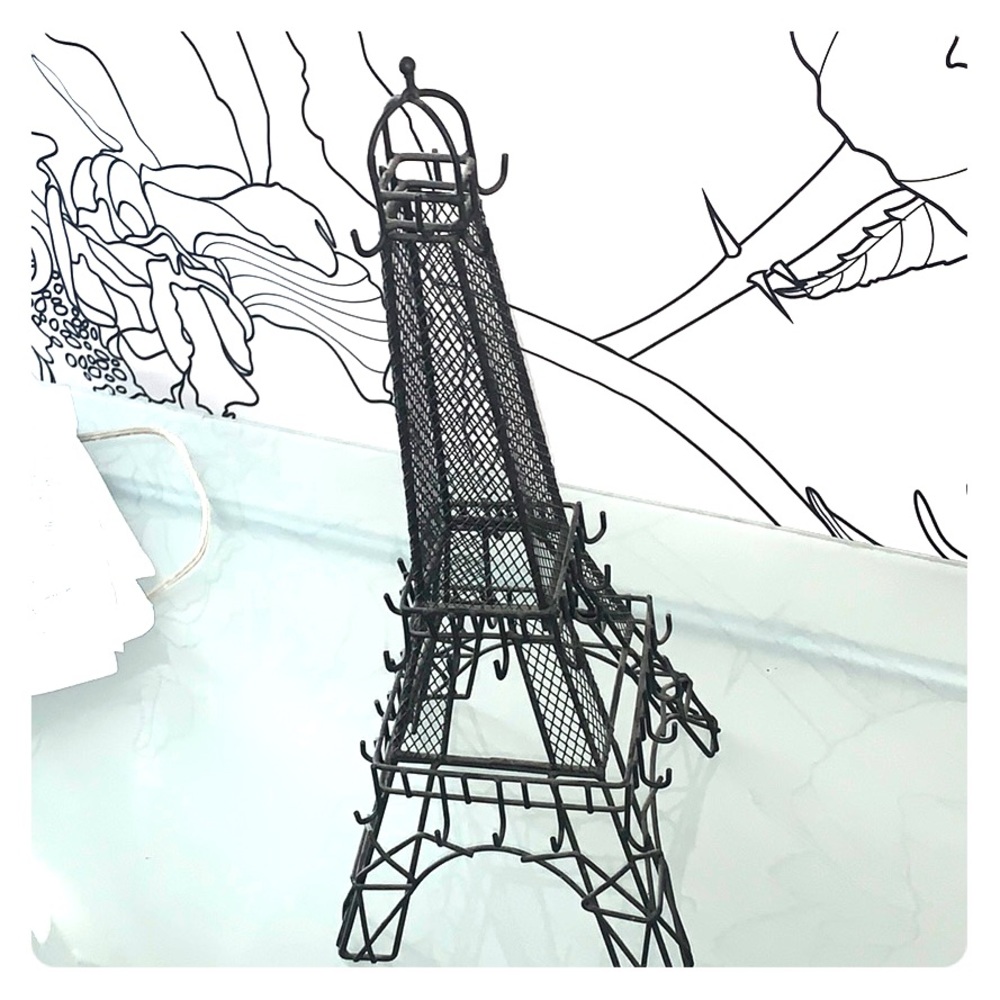 Eiffel Tower Jewelry Holder